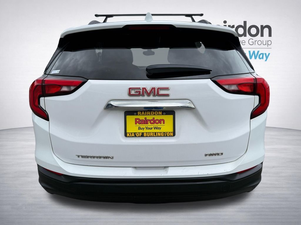 Used 2018 White GMC SLE image 6