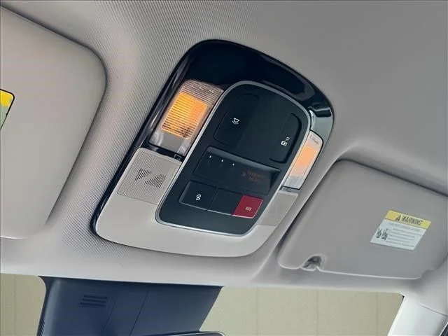 Used 2024 Gray Hyundai SEL image 29