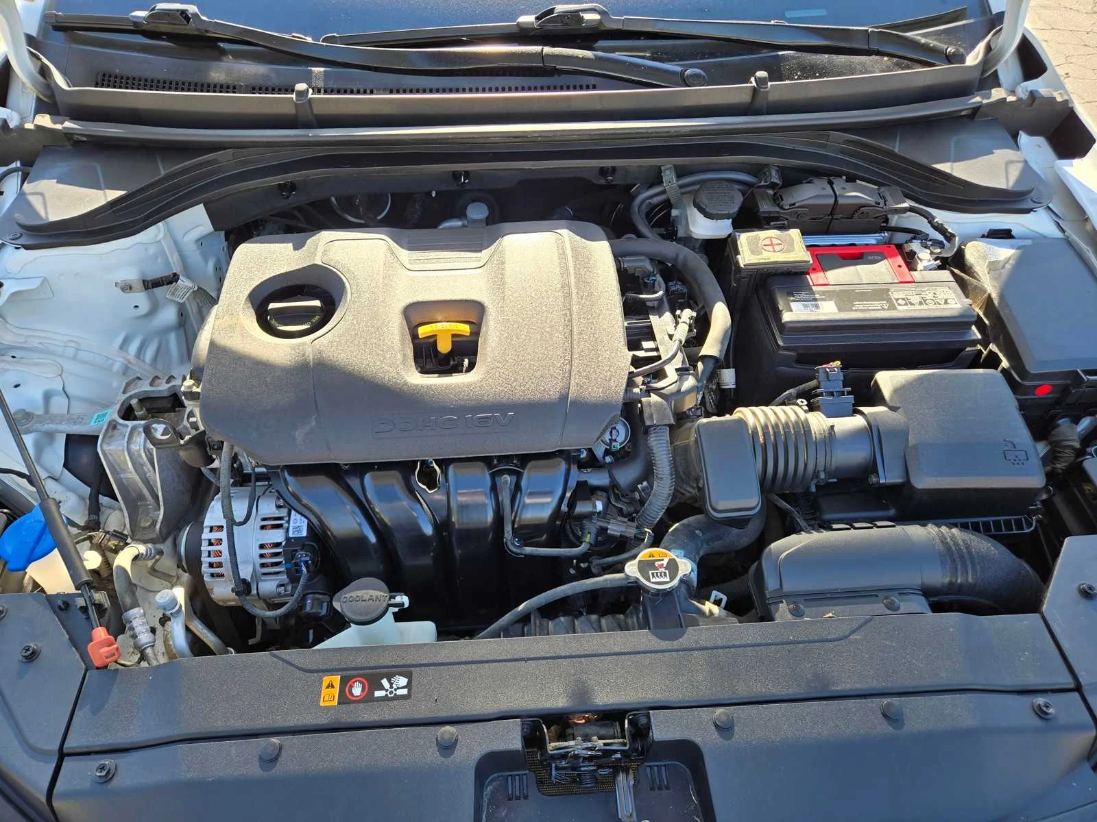 Used 2020  Hyundai SE image 27