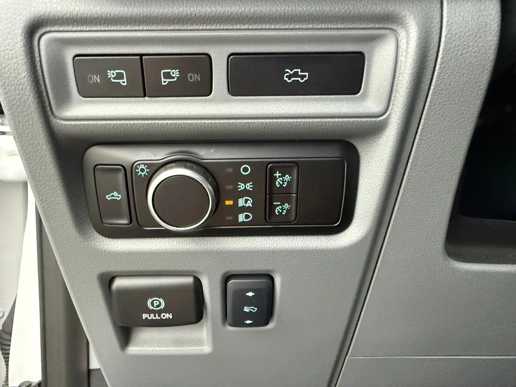 Used 2023 White Ford XLT image 30