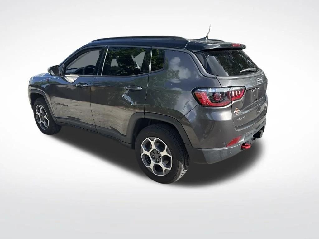 Used 2022 Gray Jeep Trailhawk image 3