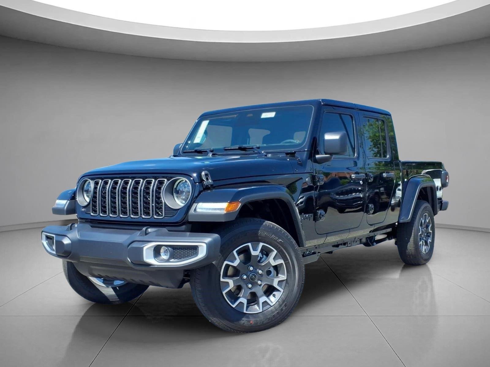 2026 Jeep Gladiator Sahara Auto's photo