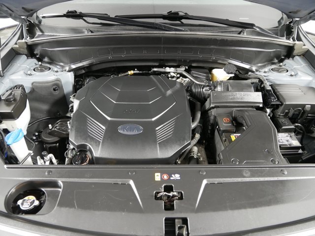 Used 2020 Everlasting Silver Kia LX image 30