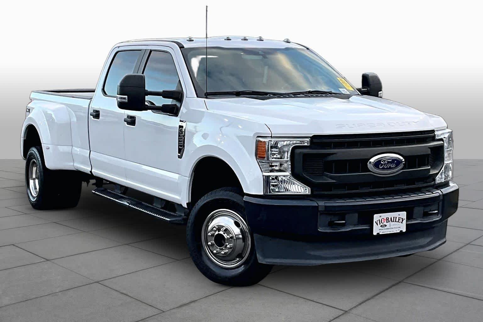 Used 2020 Oxford White Ford XL image 3