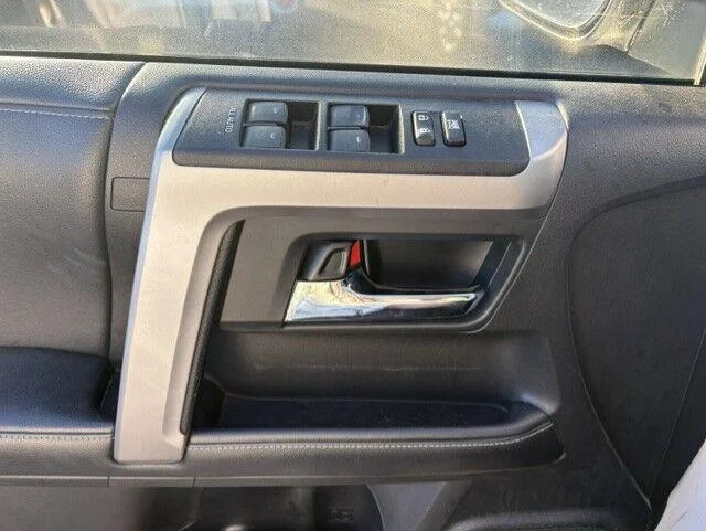 Used 2019 Super White Toyota SR5 image 18