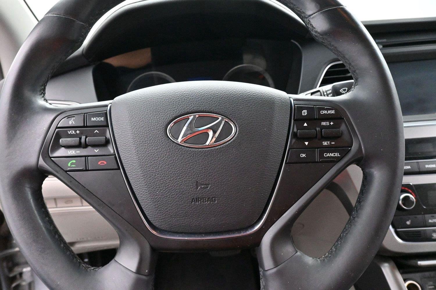 Used 2016 Symphony Silver Hyundai 2.4L Sport image 16