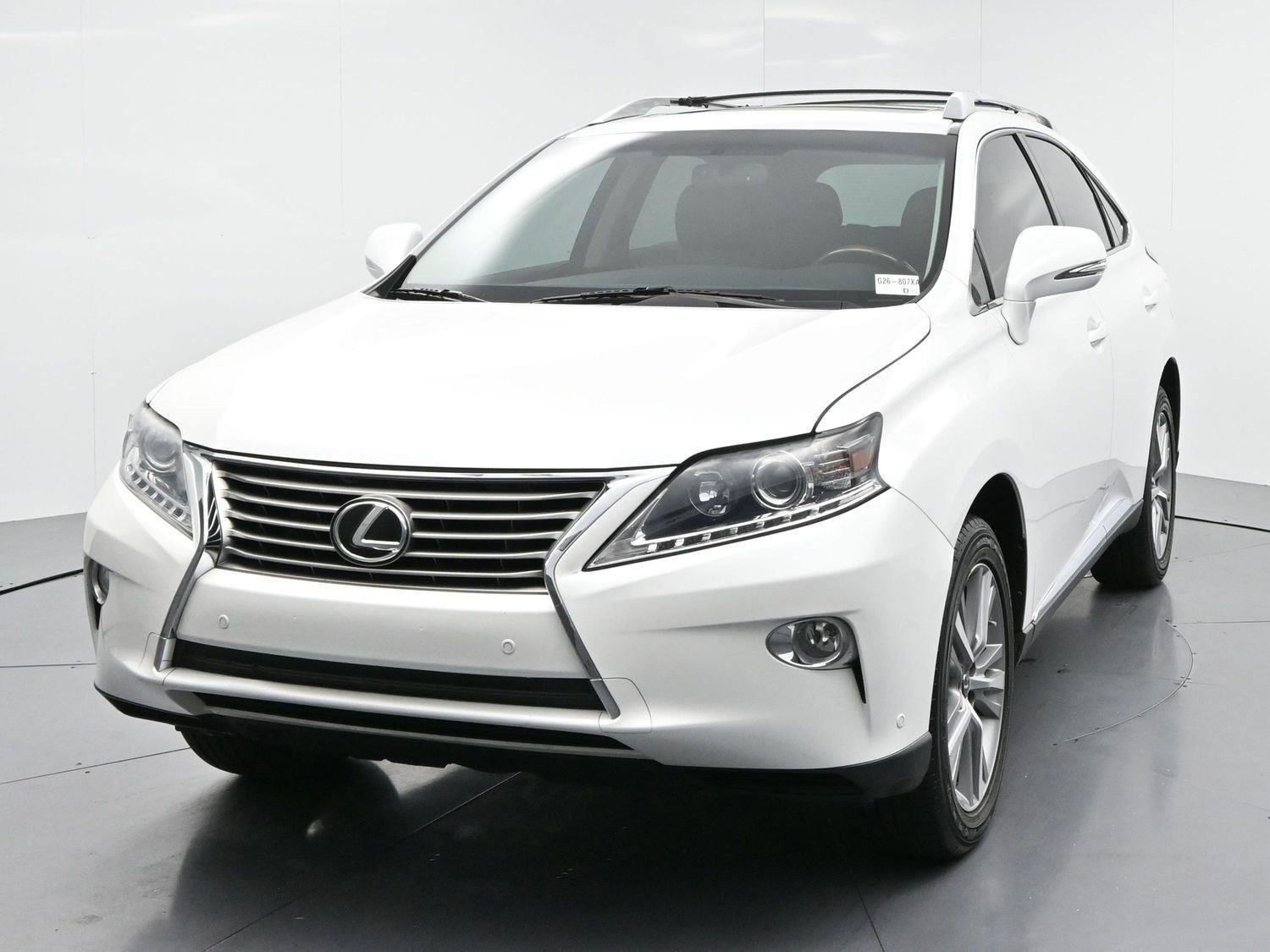 Used 2015 Starfire Pearl Lexus Base image 3