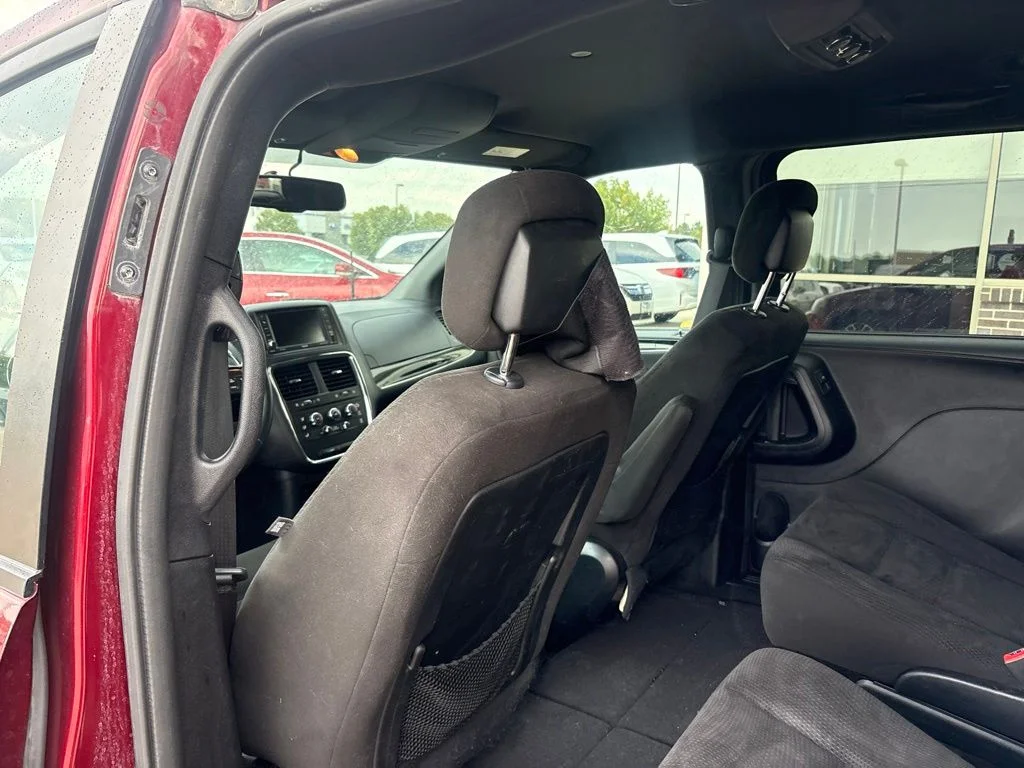 Used 2017 Red Dodge SE Plus image 30