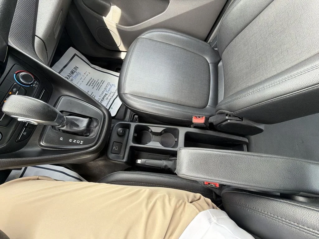 Used 2020 White Ford XL image 26