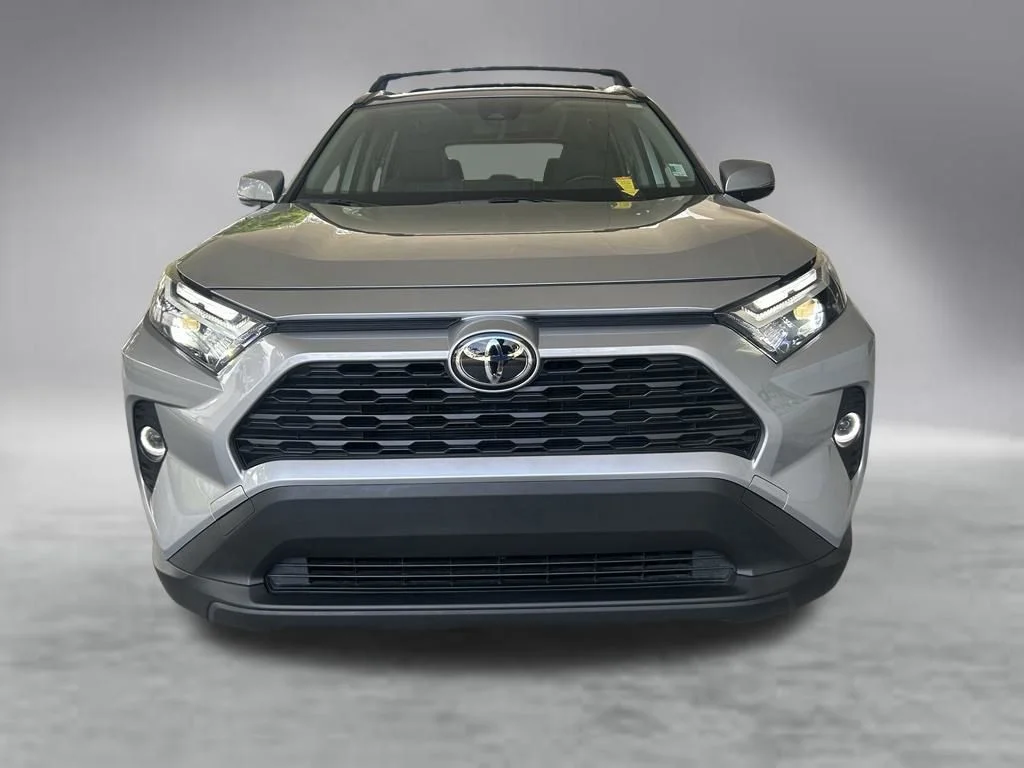 Used 2025 Silver Toyota XLE image 11