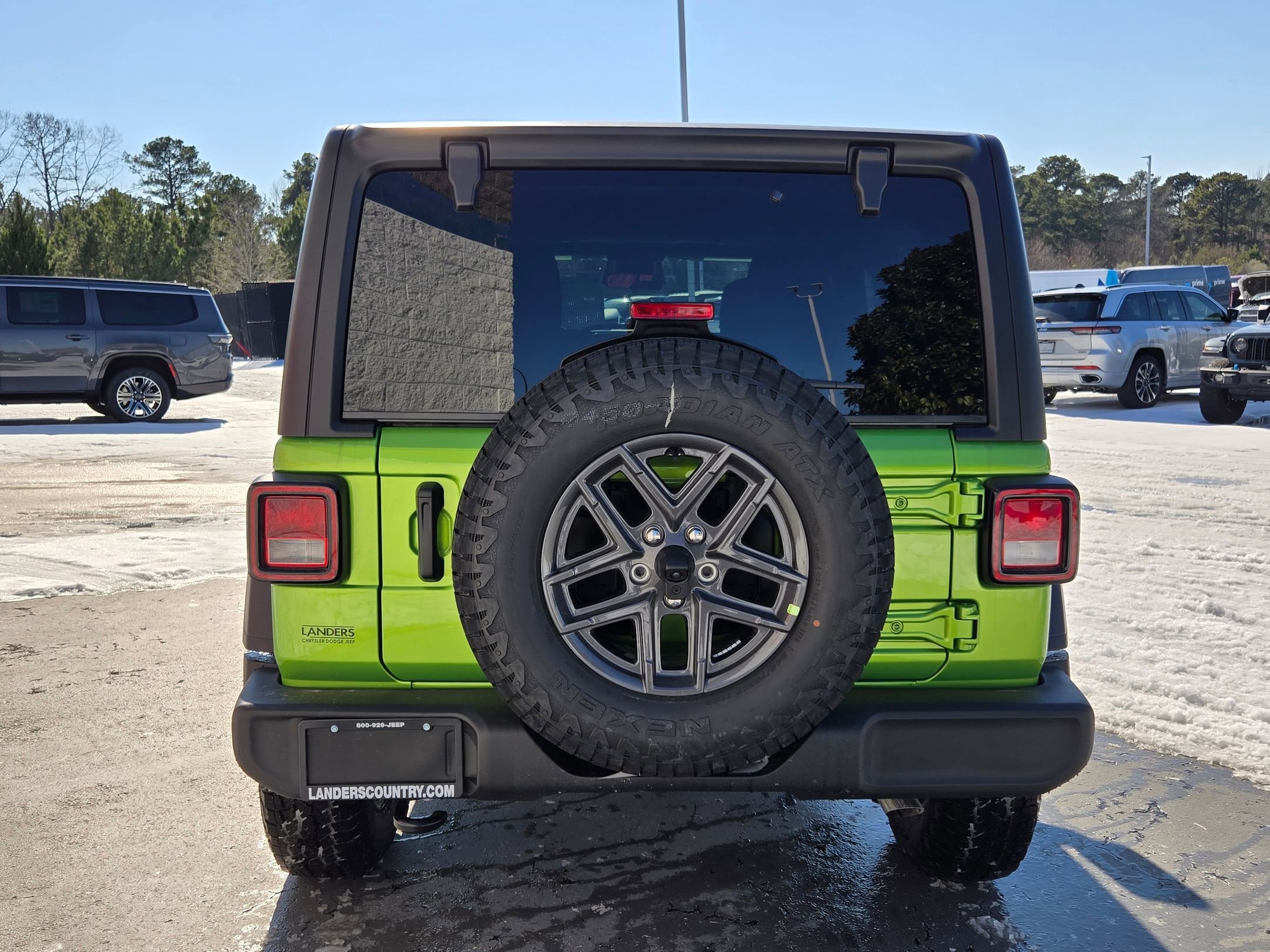 New 2026 Mojito Clear-Coat Exterior Paint Jeep Sport S image 6