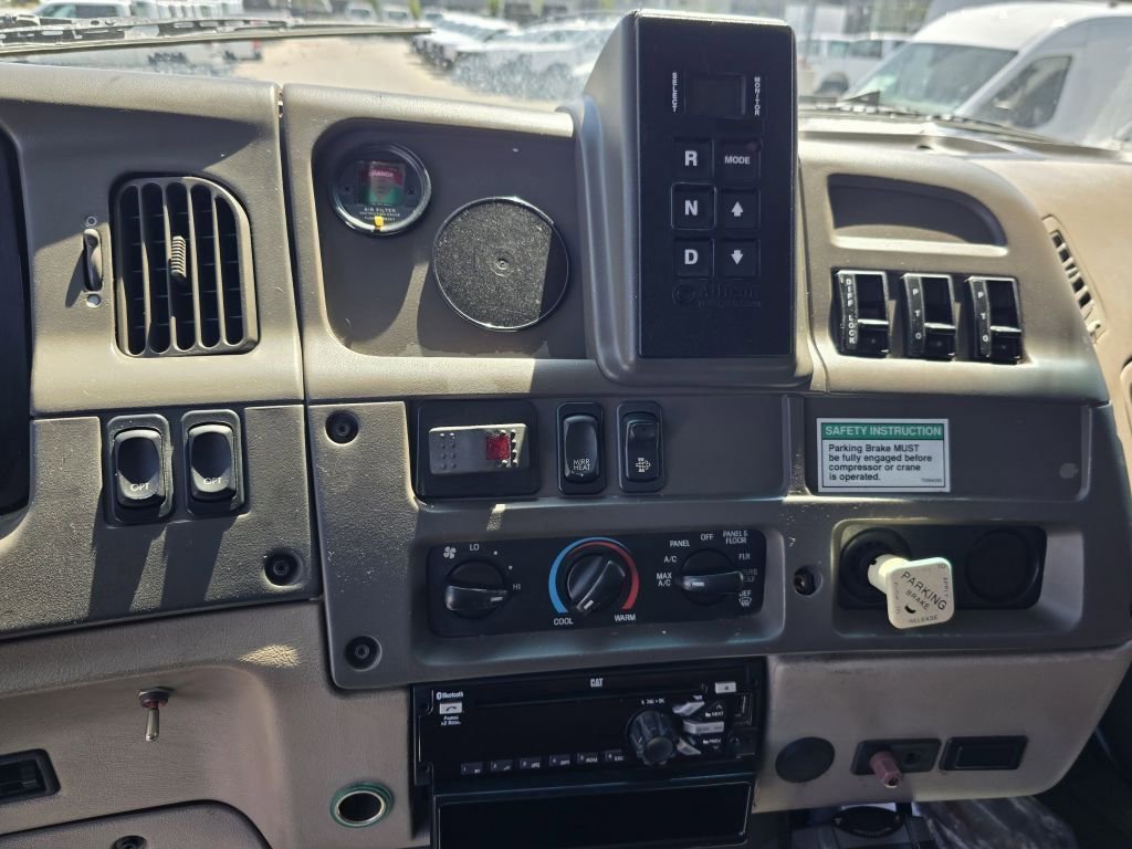 Used 2008 White Sterling Conventional Cab Mechanics Body image 5