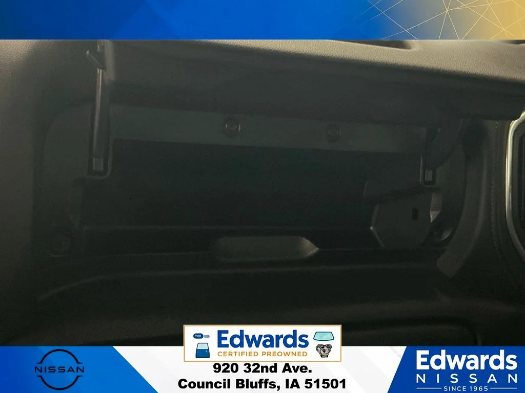 Used 2022 Gray Chevrolet LT image 29