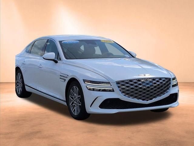 Used 2025 White Genesis 2.5T image 3