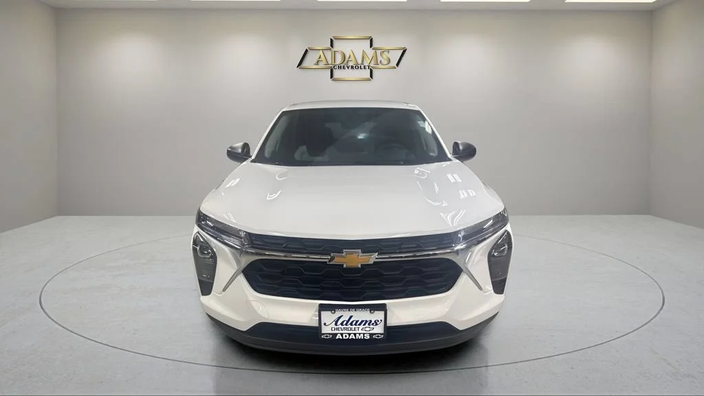 2026 Chevrolet Trax LS - Photo 10