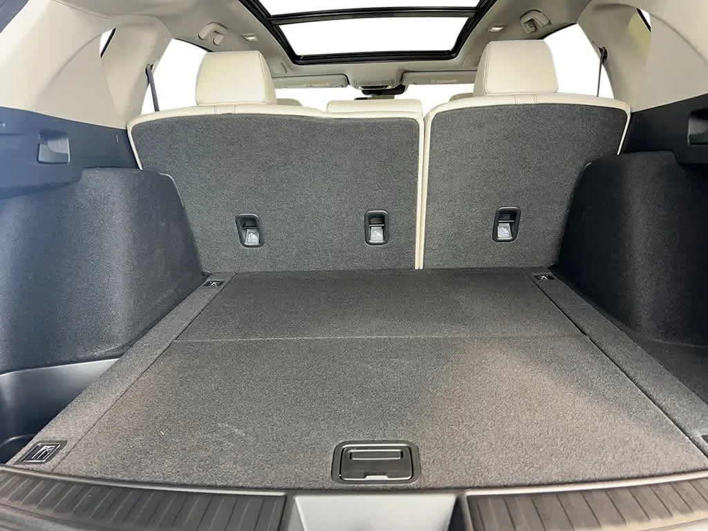 New 2026 Majestic Black Pearl Acura w/Technology Package image 32