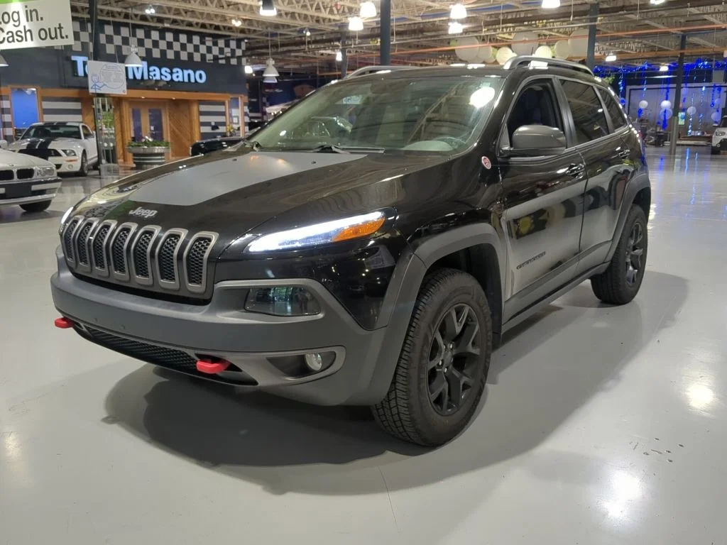 2018 Jeep Cherokee Trailhawk 4WD photo
