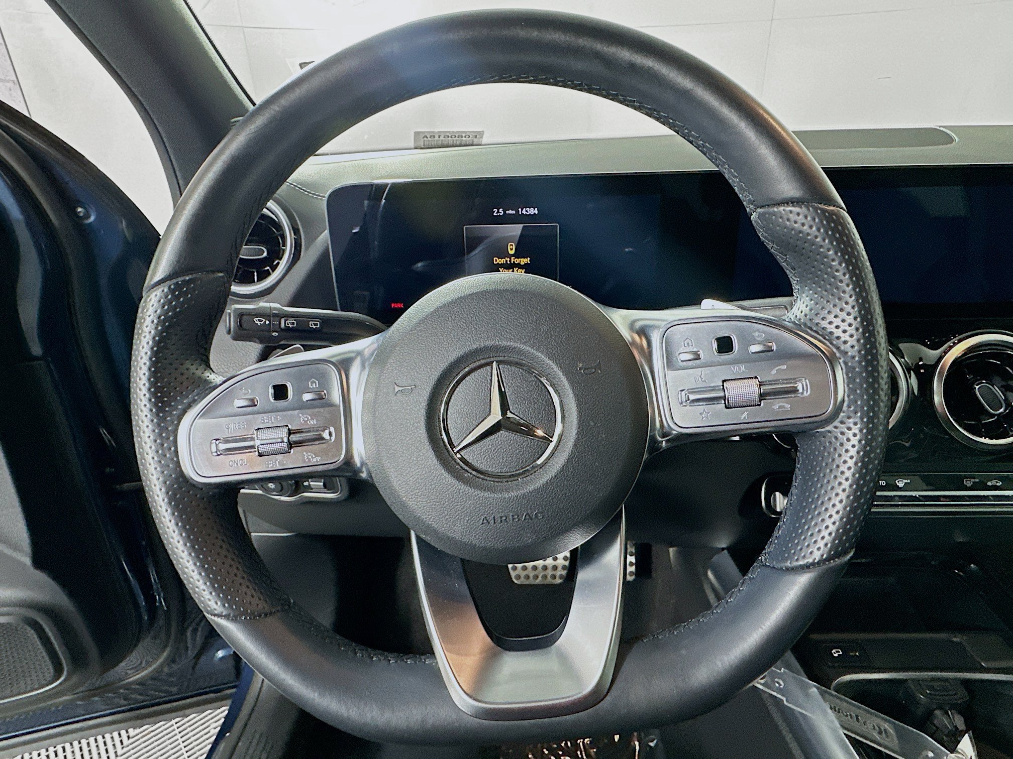 Used 2022 Denim Blue Metallic Mercedes-Benz GLA 250 image 8