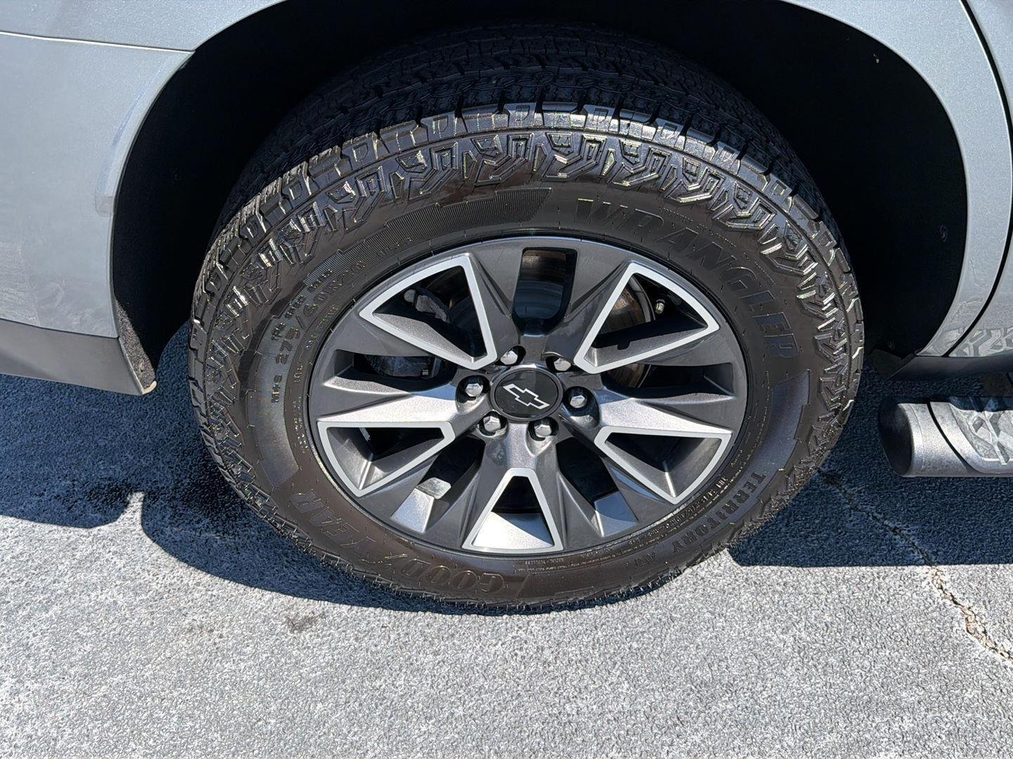 Used 2023 Sterling Gray Metallic Chevrolet Z71 image 44