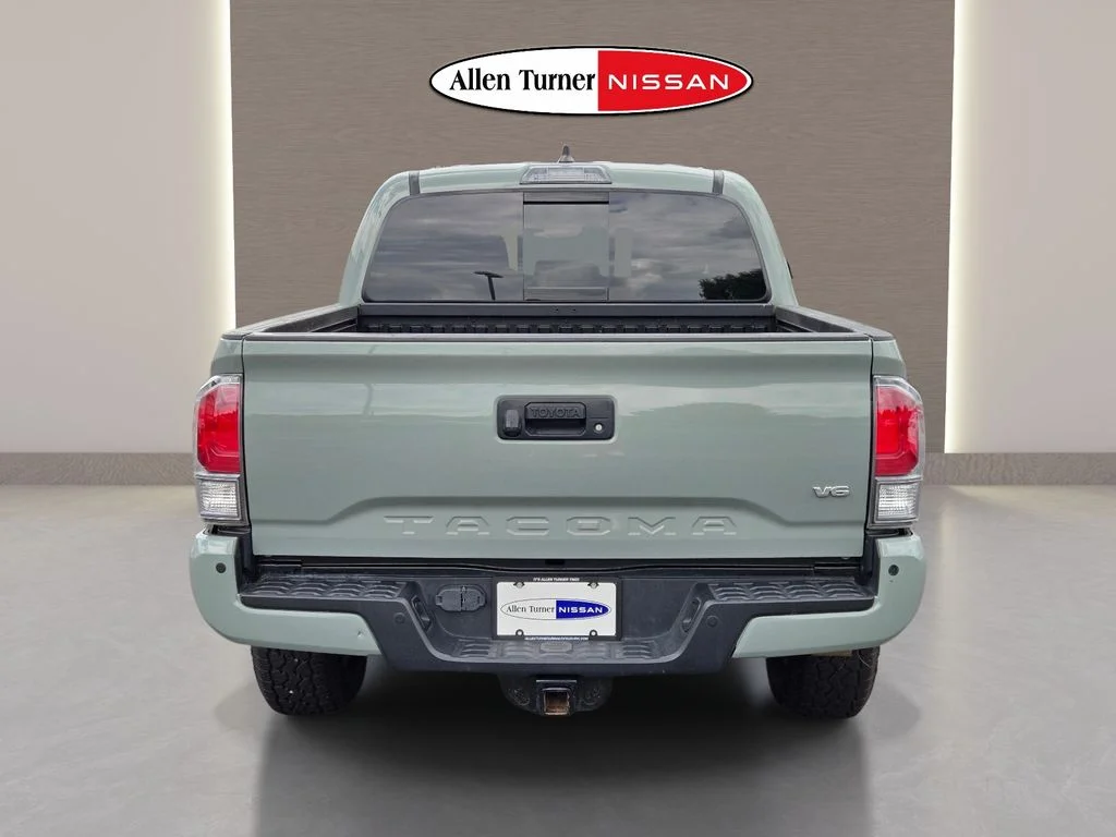 Used 2022  Toyota TRD Off-Road image 8