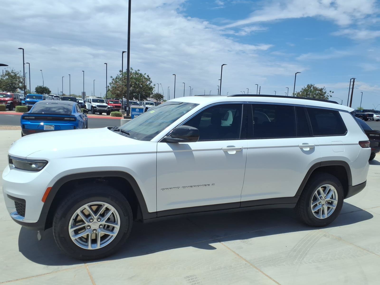 New 2026 Bright White Clearcoat Jeep Laredo X image 3
