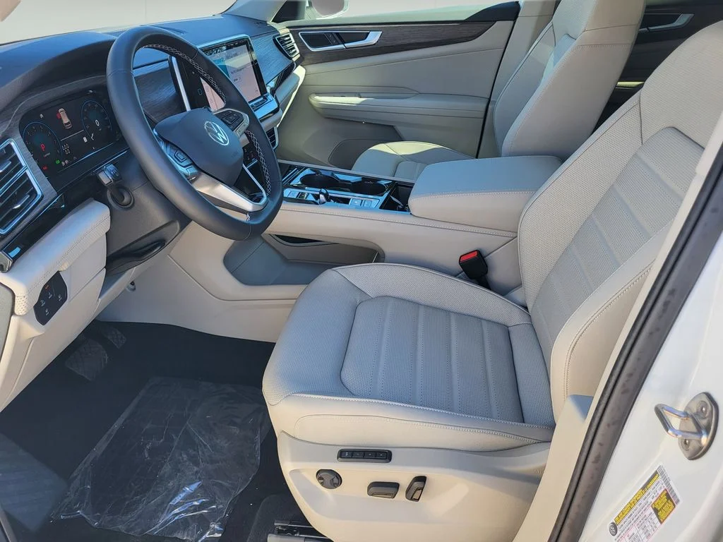 New 2026 Opal White Pearl Volkswagen 2.0T SEL image 16