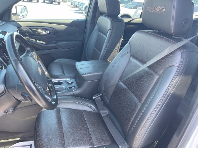 Used 2023 White Chevrolet High Country image 13