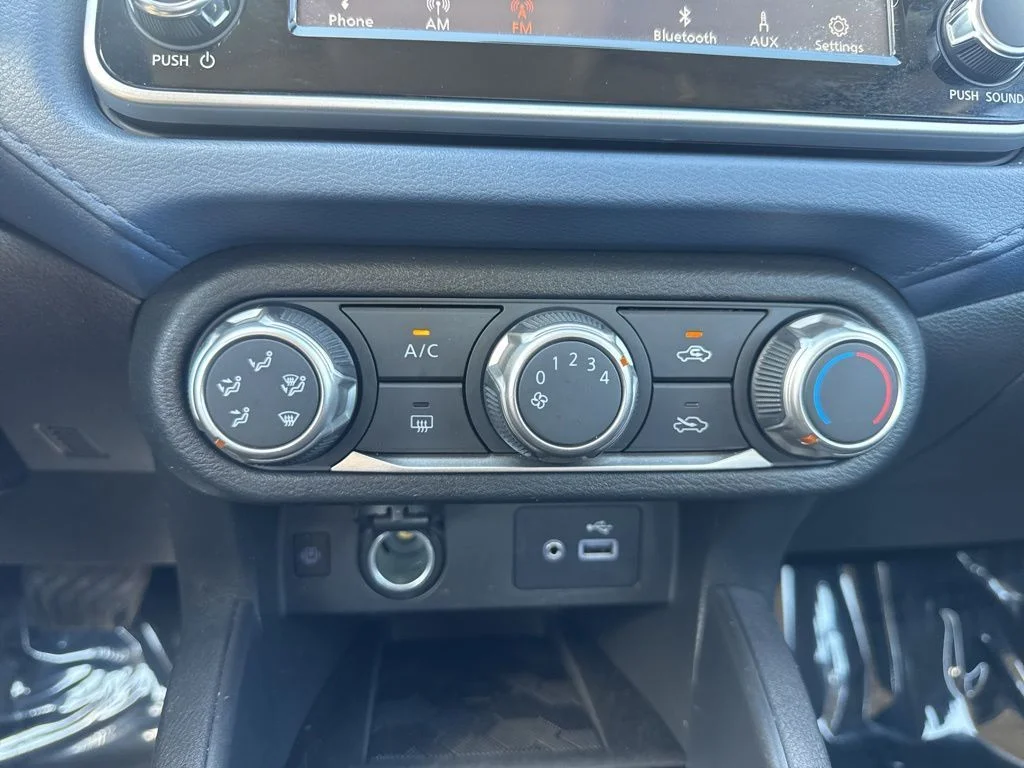 Used 2025 Gray Nissan 1.6 SV image 17