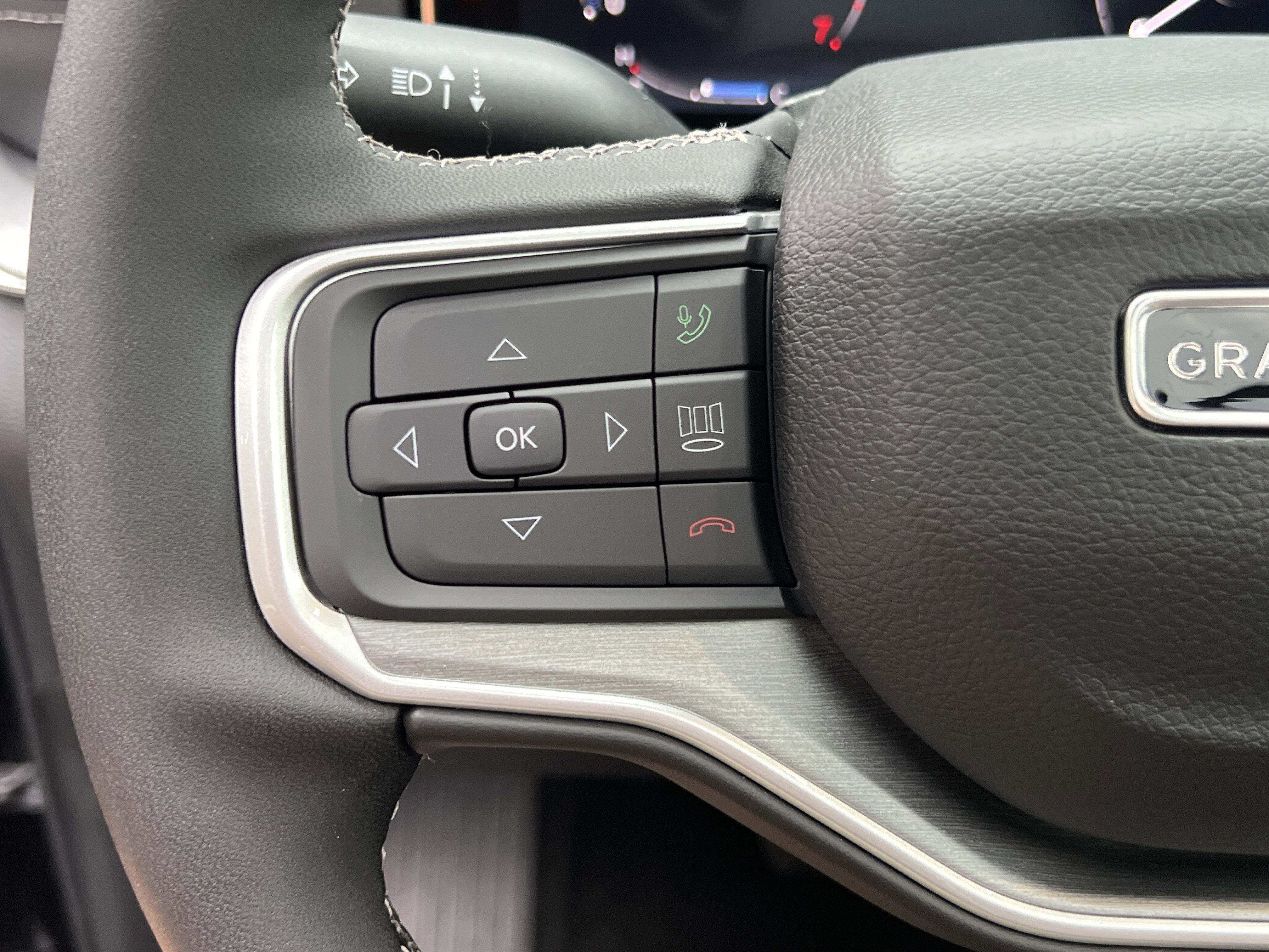 New 2026 High Gloss Black Exterior Paint Jeep Limited Reserve image 26