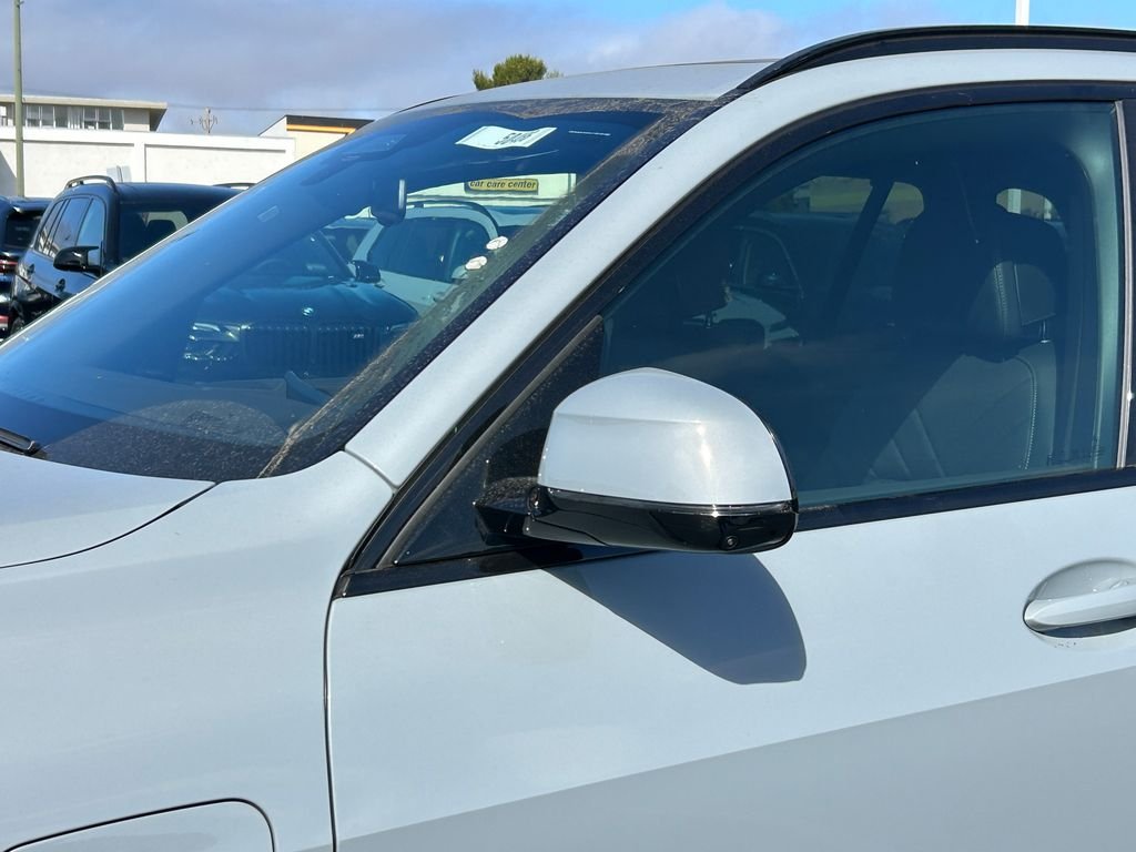 New 2026 Brooklyn Grey Metallic BMW xDrive50e image 10