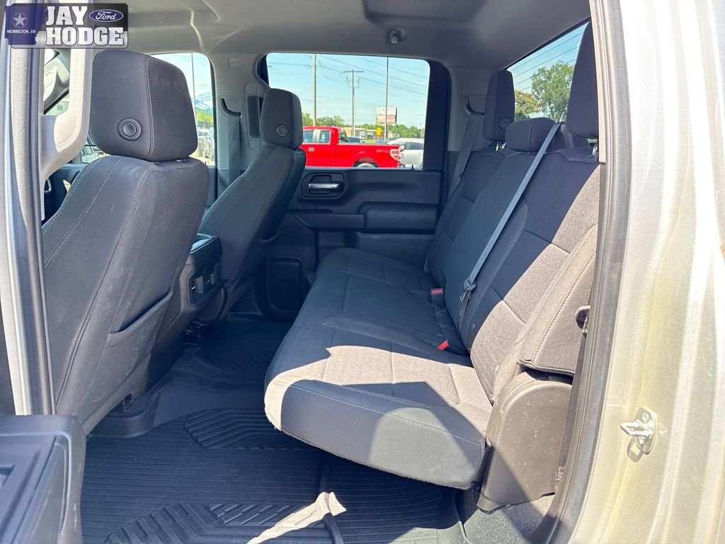 Used 2022 Silver Chevrolet LT image 33