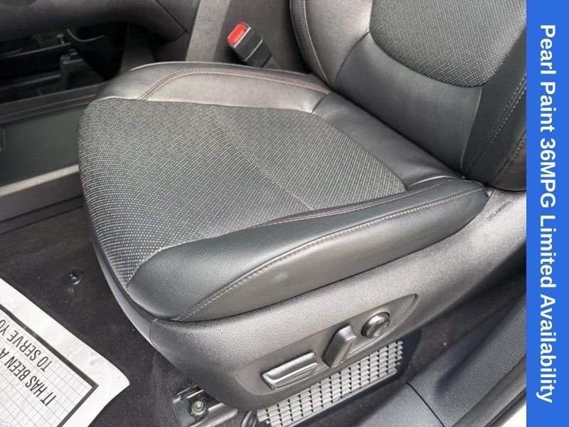 Used 2025 Pearl Toyota Limited image 18