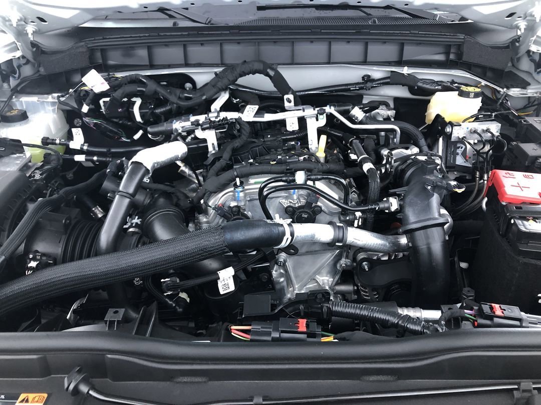New 2026 Avalanche Gray Ford Big Bend image 28