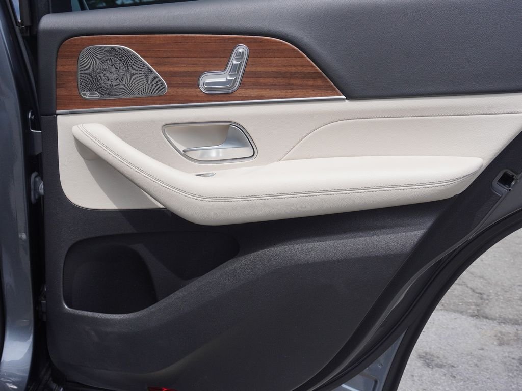 Used 2023 Gray Mercedes-Benz GLE 350 image 28