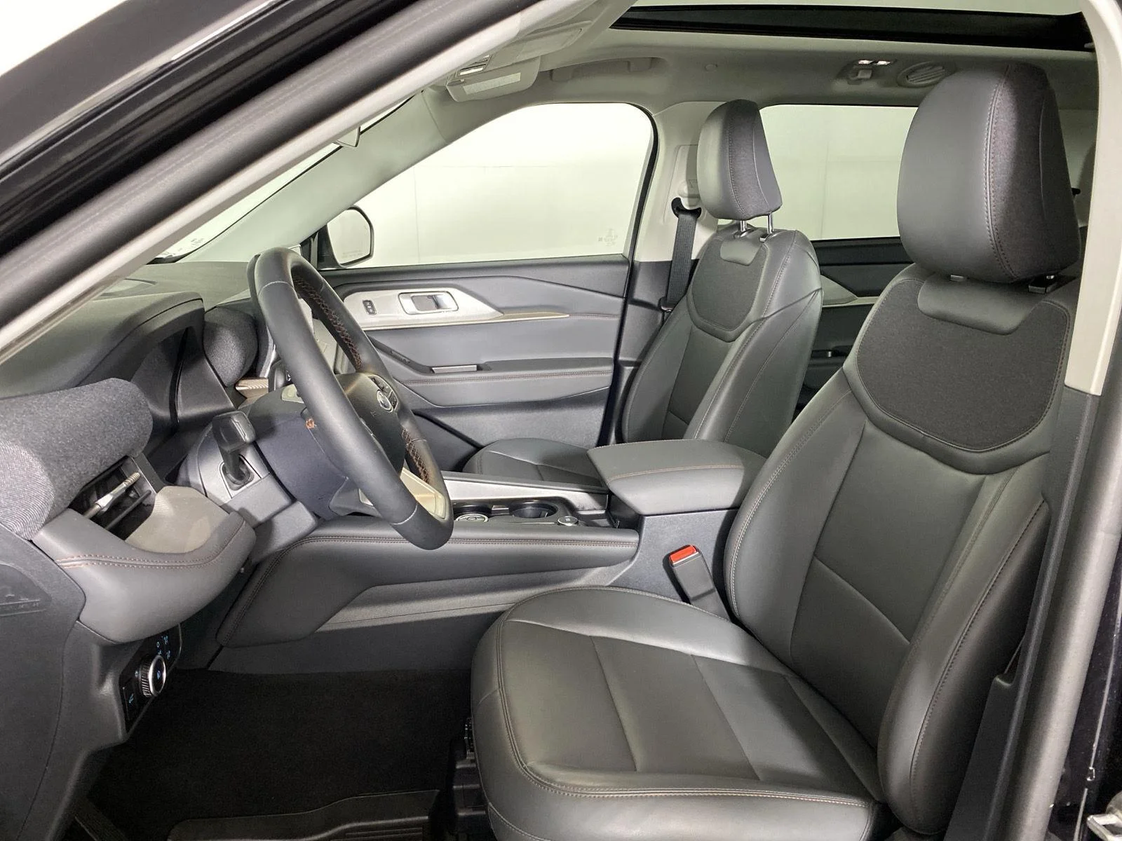 New 2026 Agate Black Metallic Ford Active image 10