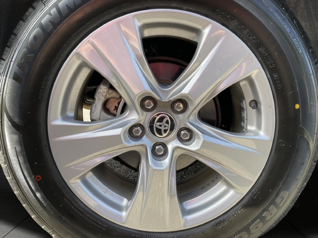 Used 2025 Midnight Black Metallic Toyota XLE image 28