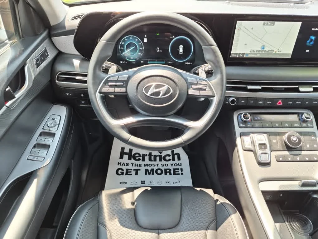 Certified Used 2024 Moonlight Cloud Hyundai SEL 7P image 10