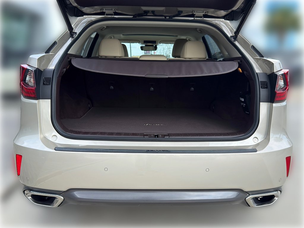 Used 2019 Satin Cashmere Metallic Lexus Base image 7