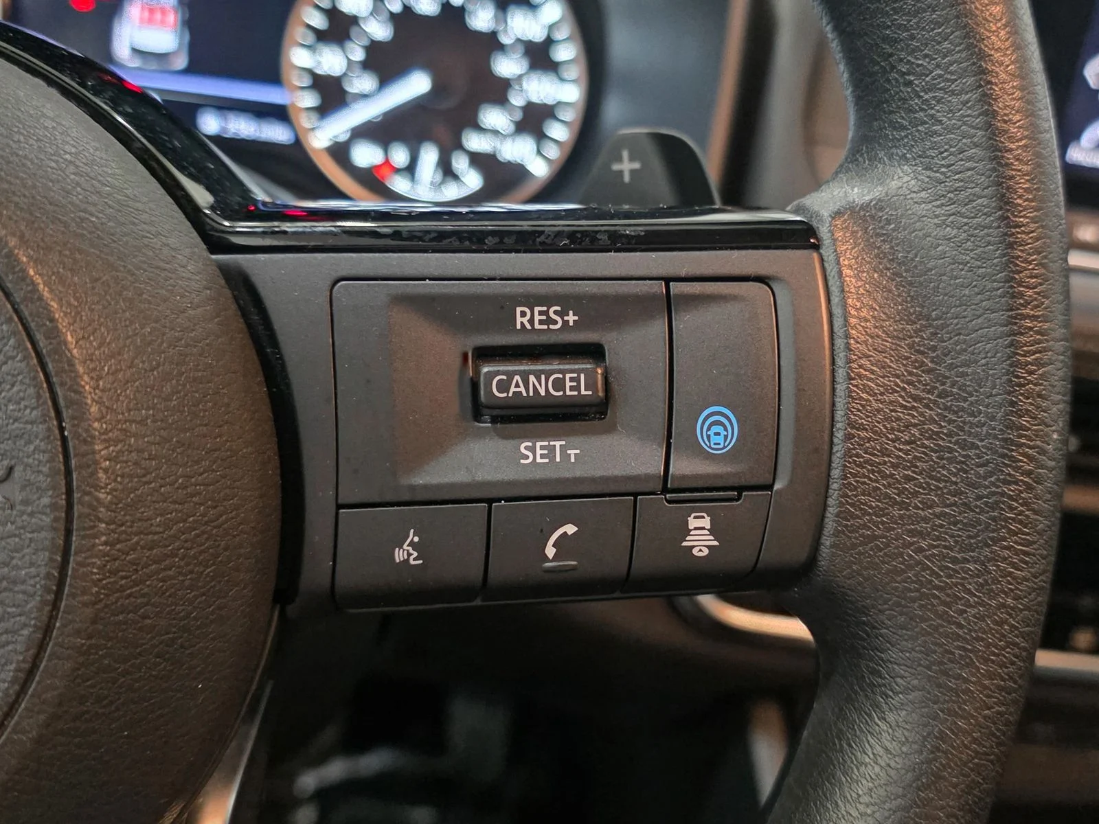 Used 2023 Red Nissan SV image 37