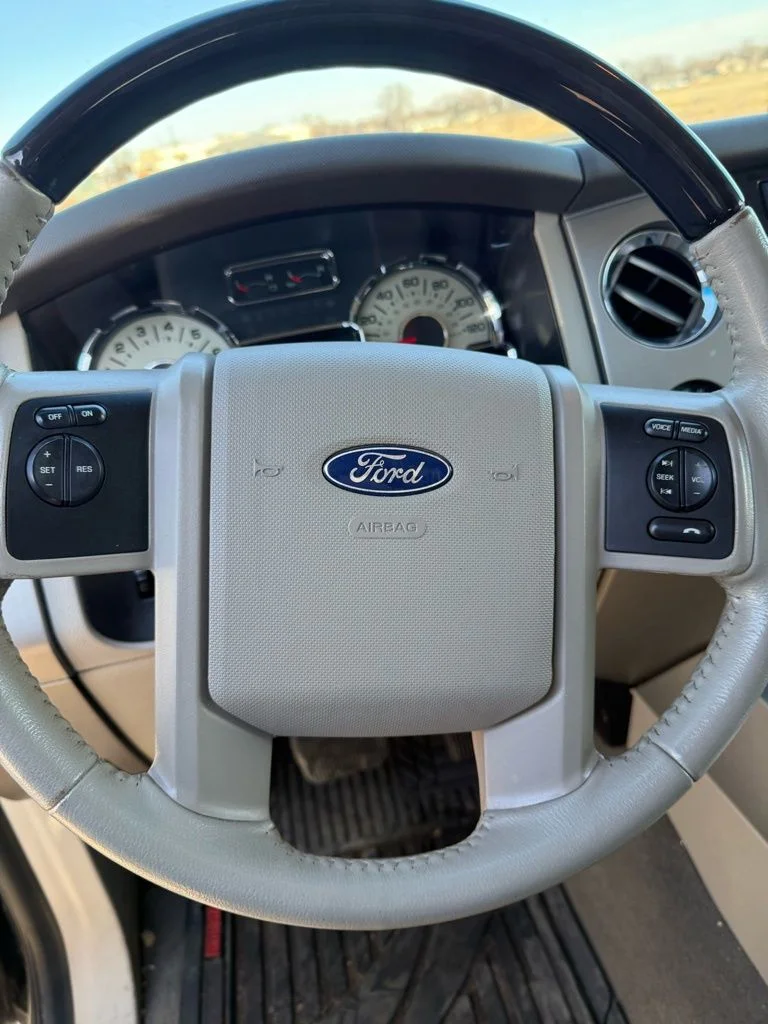 Used 2013 Brown Ford Limited image 12