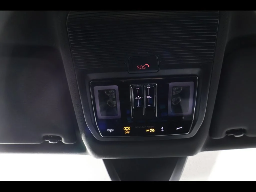 New 2026 Black Volkswagen 2.0T SE w/Technology image 14