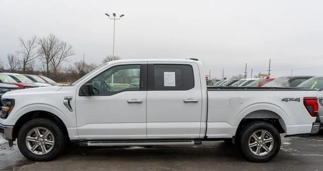 Used 2024 White Ford XLT image 9