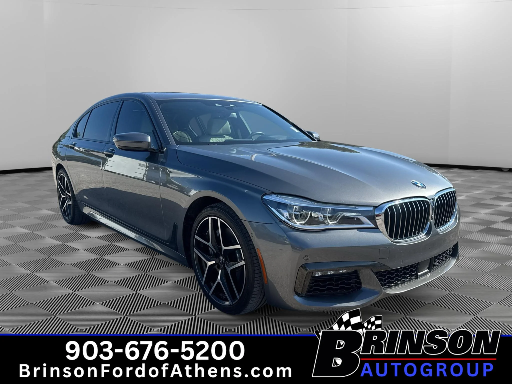 Used 2019 Magellan Gray Metallic BMW 750i image 3