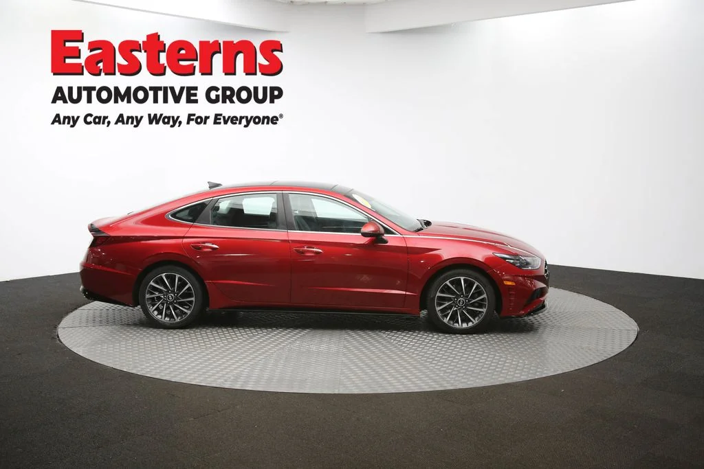 Used 2023 Red Hyundai Limited image 43