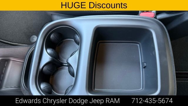 2026 Chrysler Pacifica Select - Photo 22