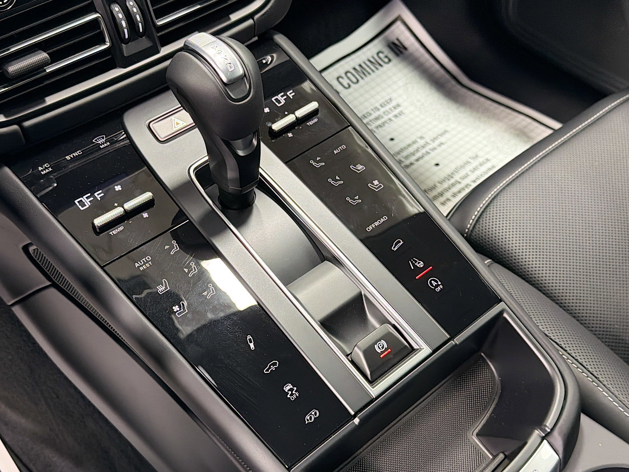 2026 Porsche Macan GTS - Photo 28