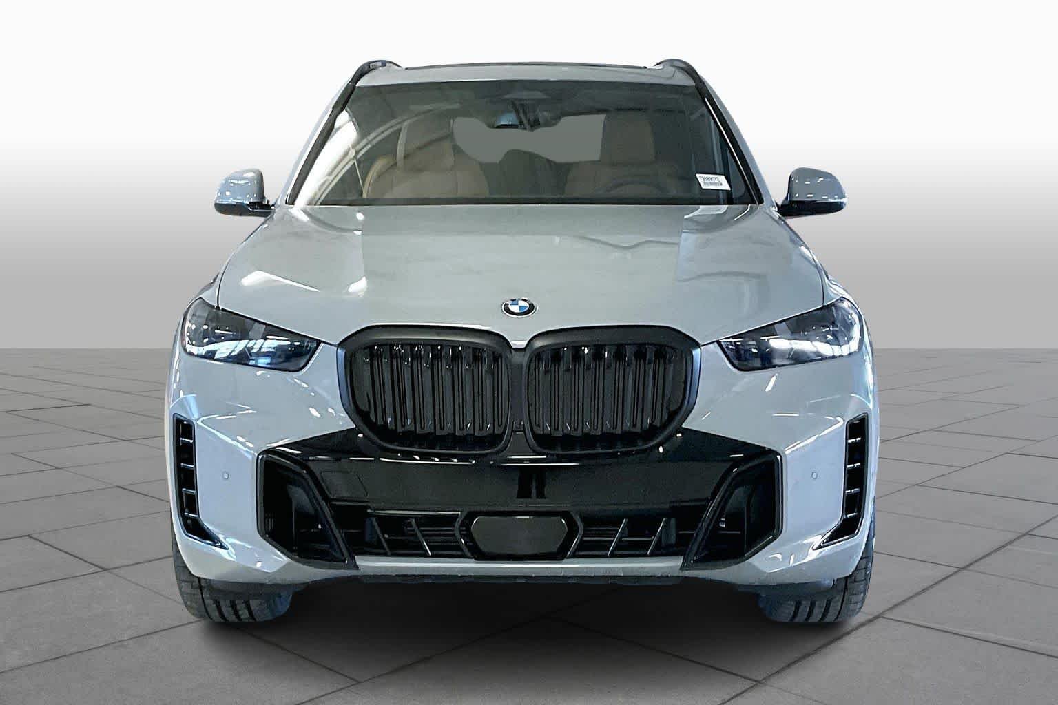 New 2026 Brooklyn Grey Metallic BMW sDrive40i image 3