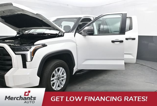 Used 2023 White Toyota SR5 image 40