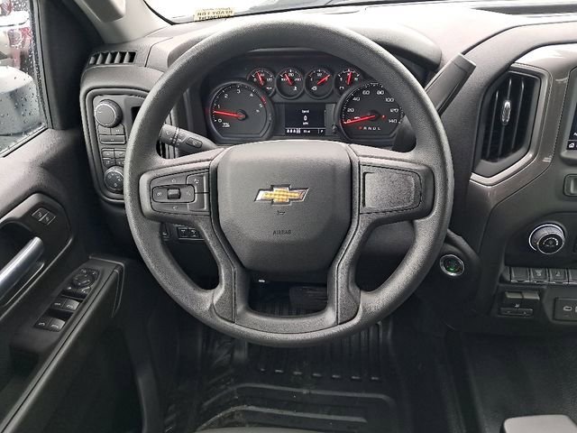 New 2025 Summit White Chevrolet WT image 18