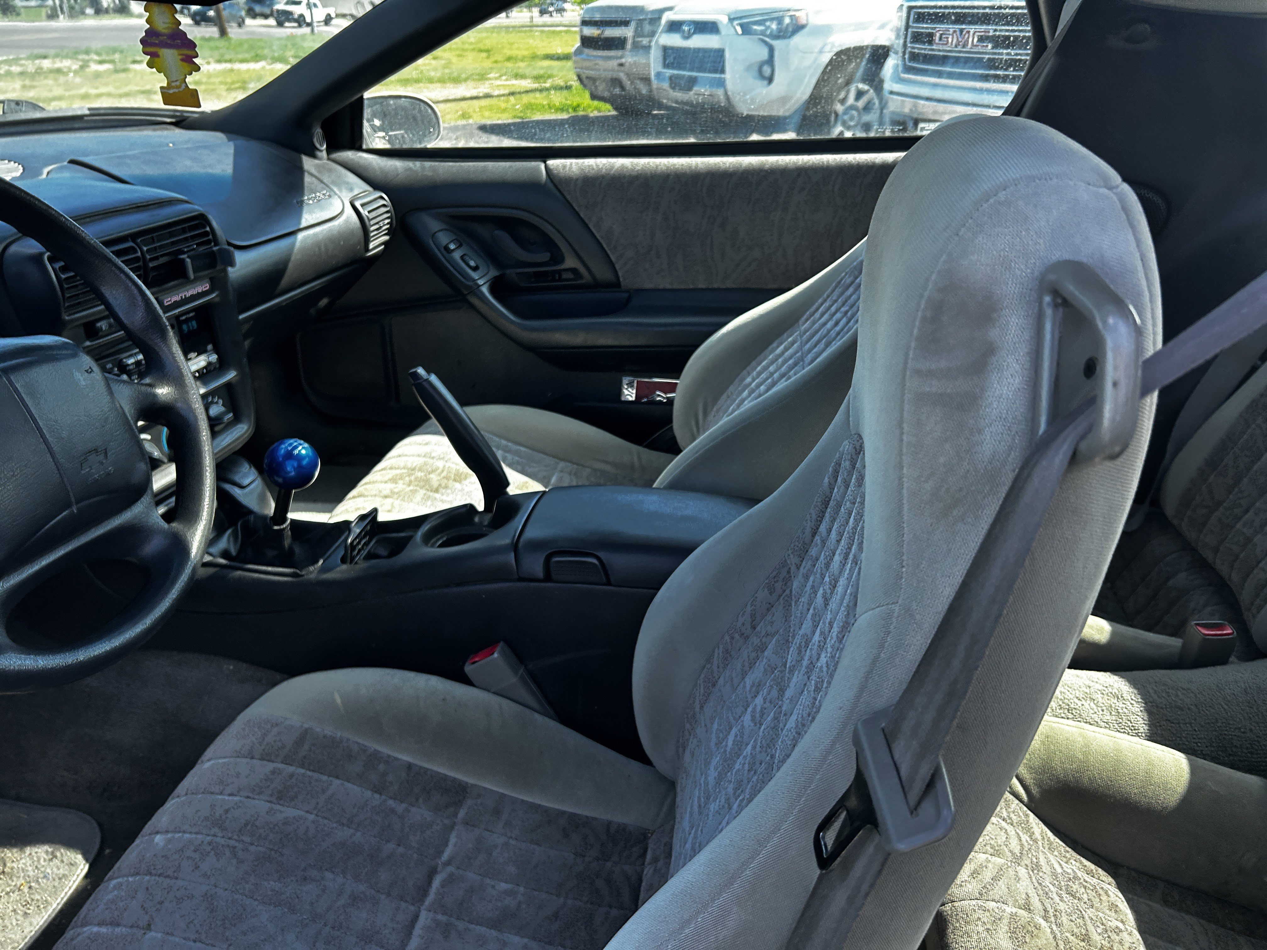Used 2000 Light Pewter Metallic Chevrolet Base image 9